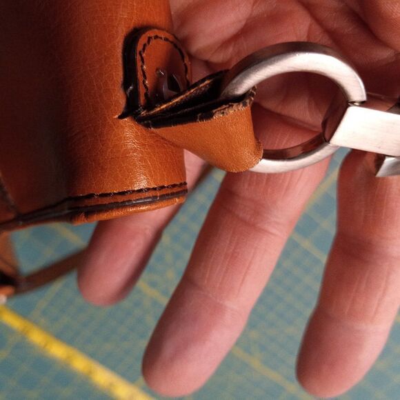 Etienne Aigner Tan Leather Zipper Top Silver tone Metal Shoulder Bag Cottagecore - Picture 6 of 13